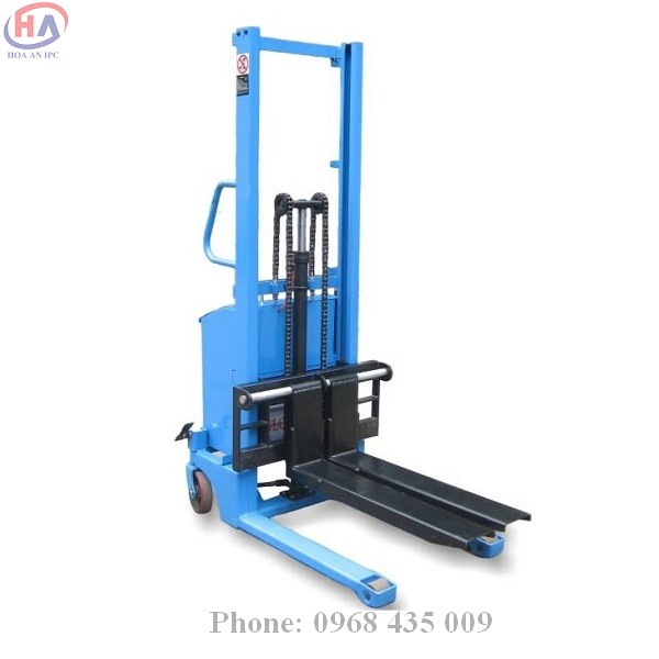 Xe nâng cao dùng điện